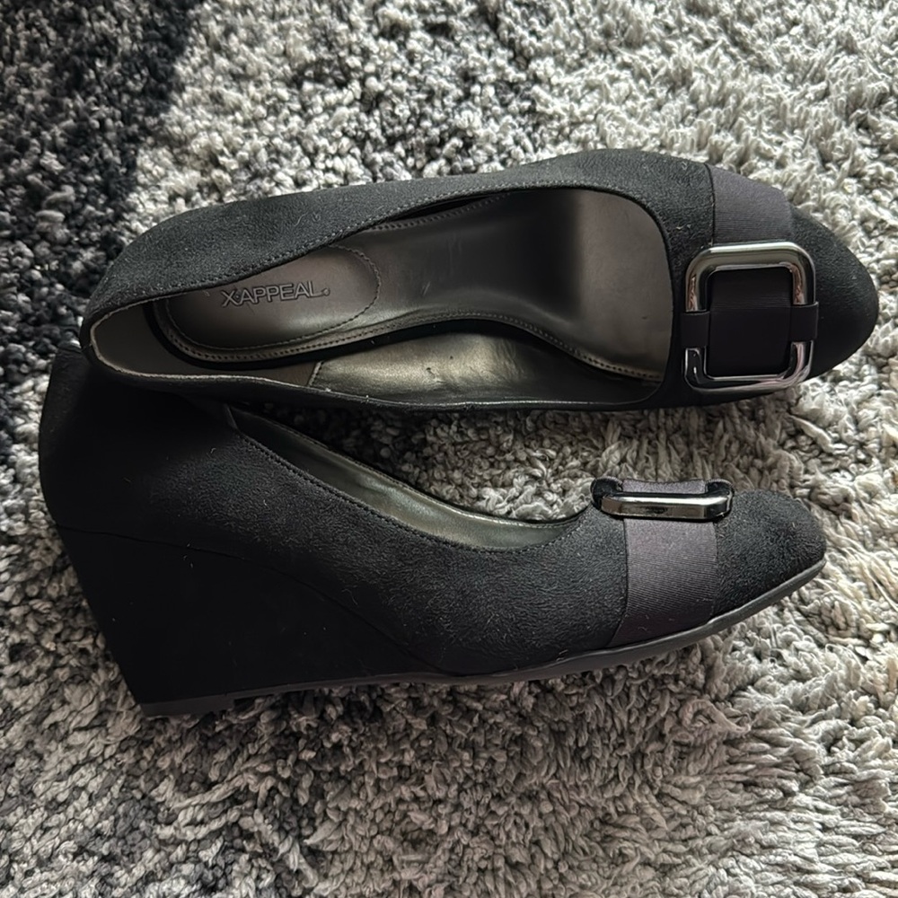 Xappeal suede heels
